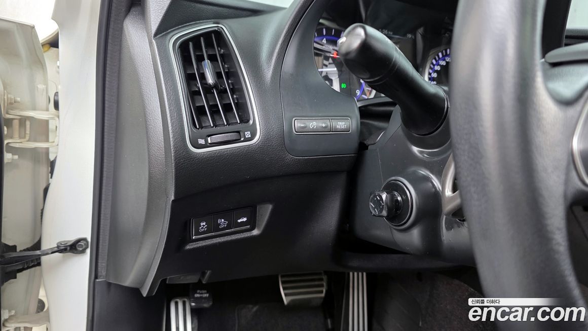 Infiniti Q50 2015