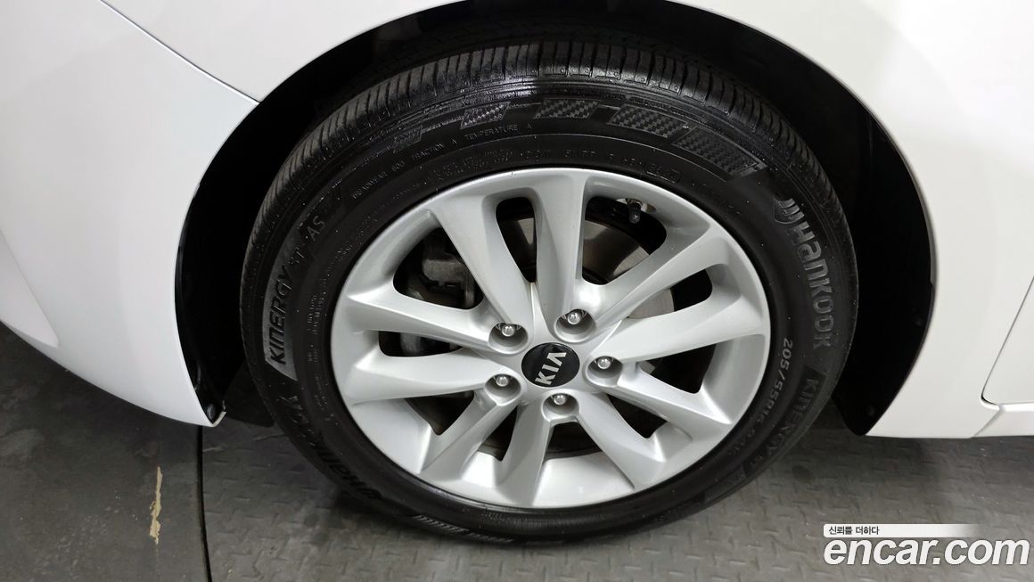 Kia K3 2017