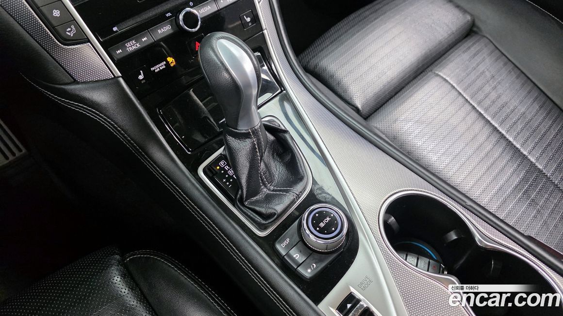 Infiniti Q50 2015