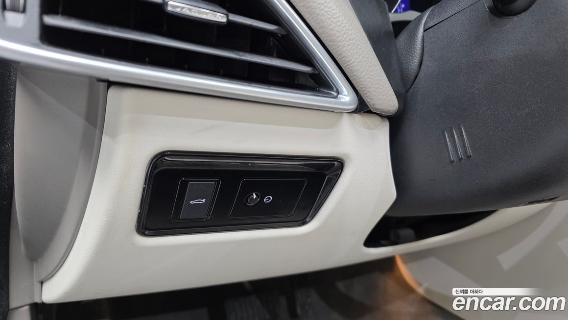 Jaguar XE 2016