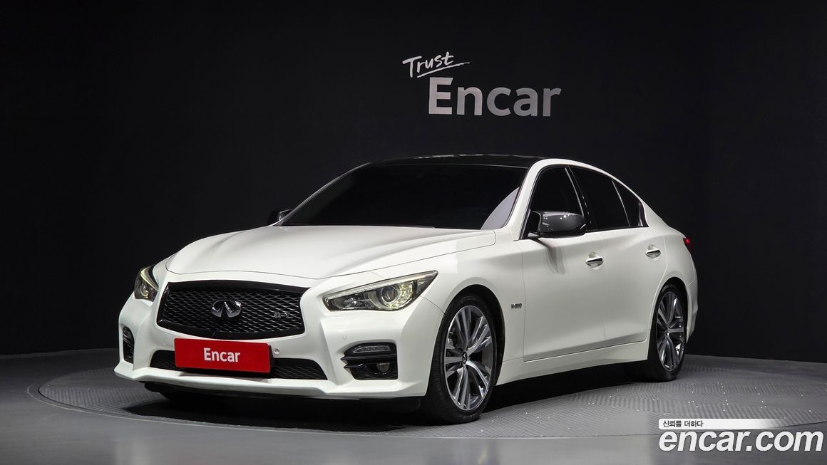 Infiniti Q50 2015