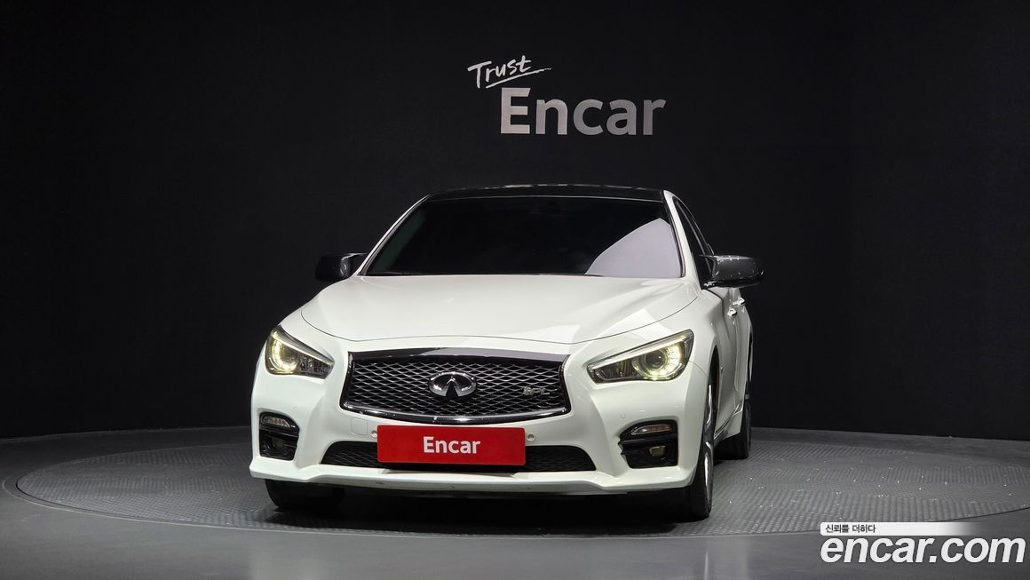 Infiniti Q50 2015