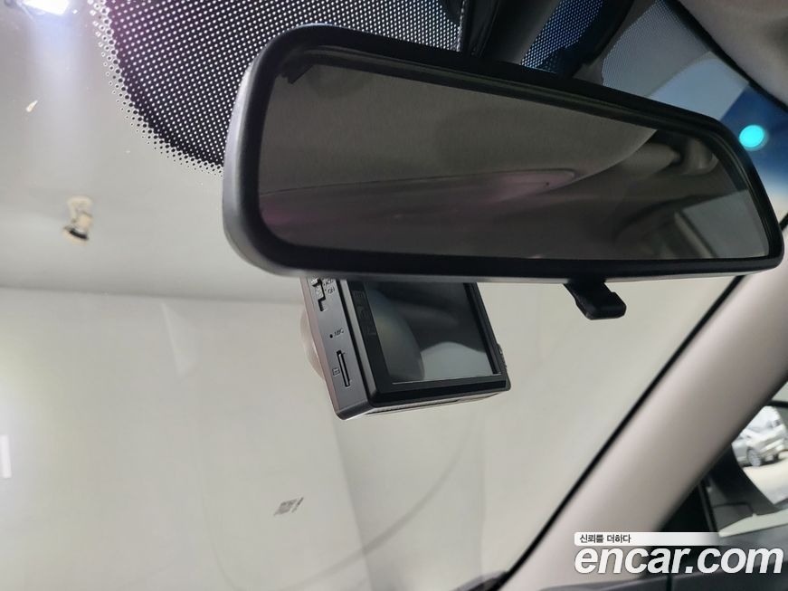KG_Mobility_Ssangyong TIBOLI 2017