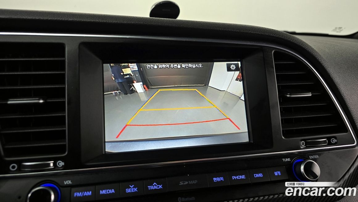 Hyundai AVANTE 2017