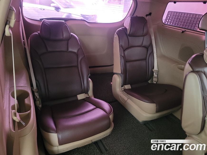Kia Canival 2015