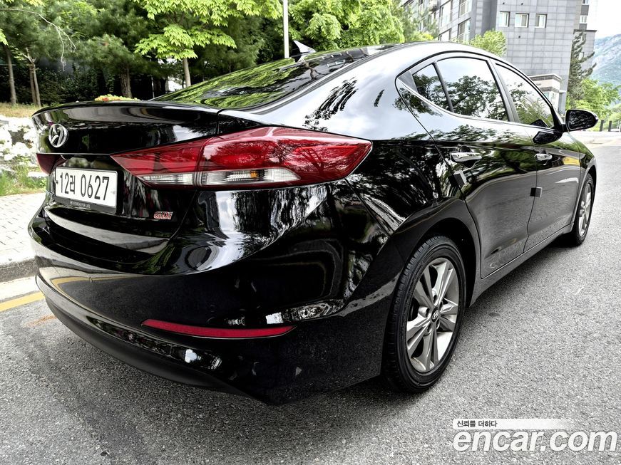 Hyundai AVANTE 2016
