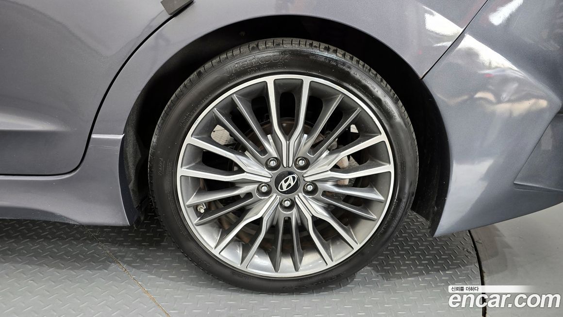 Hyundai AVANTE 2017