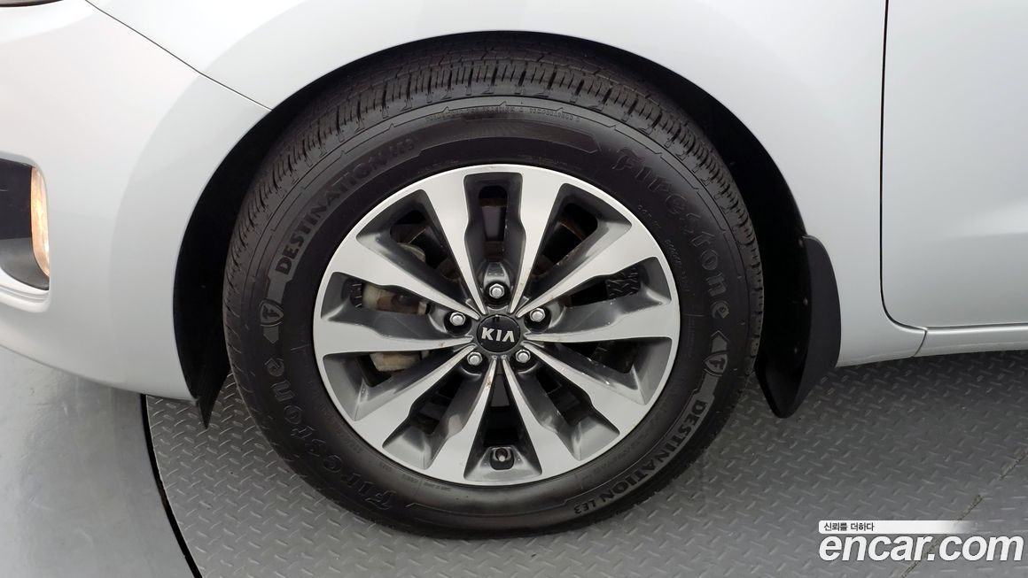 Kia Canival 2015