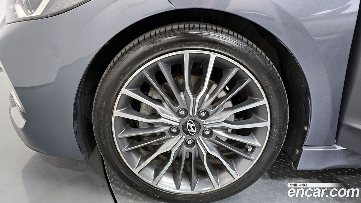 Hyundai AVANTE 2017