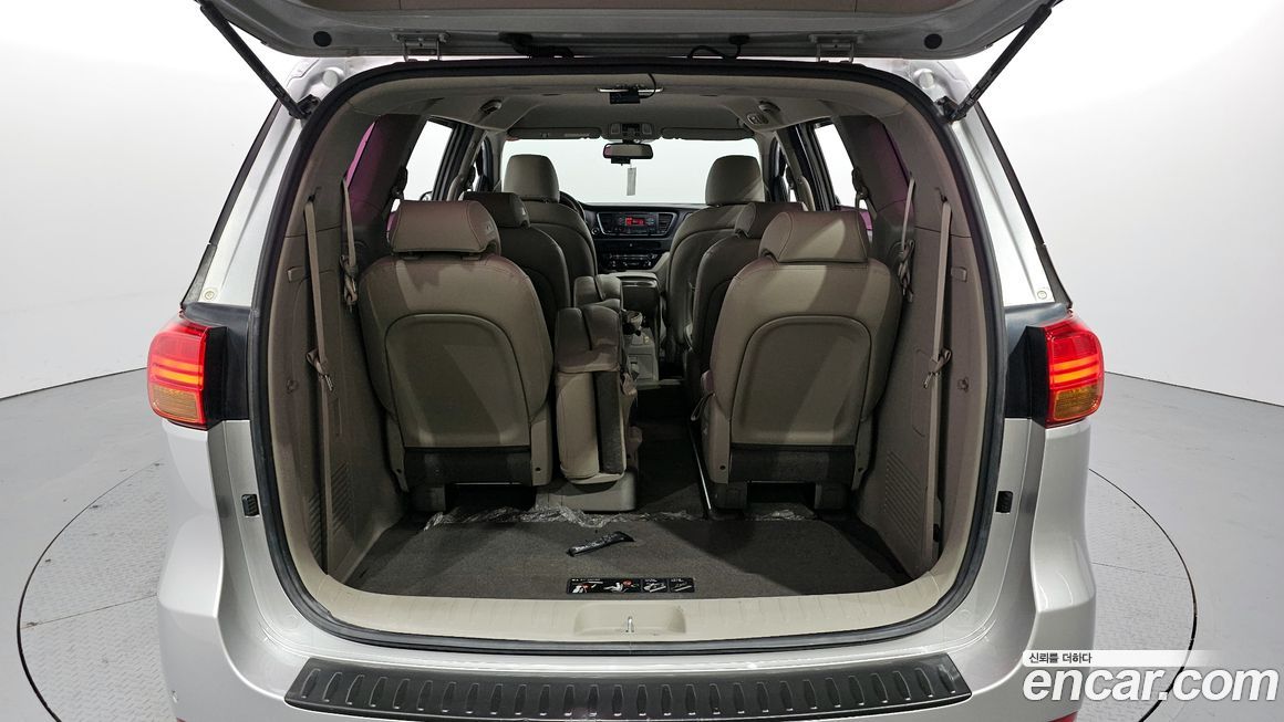 Kia Canival 2015