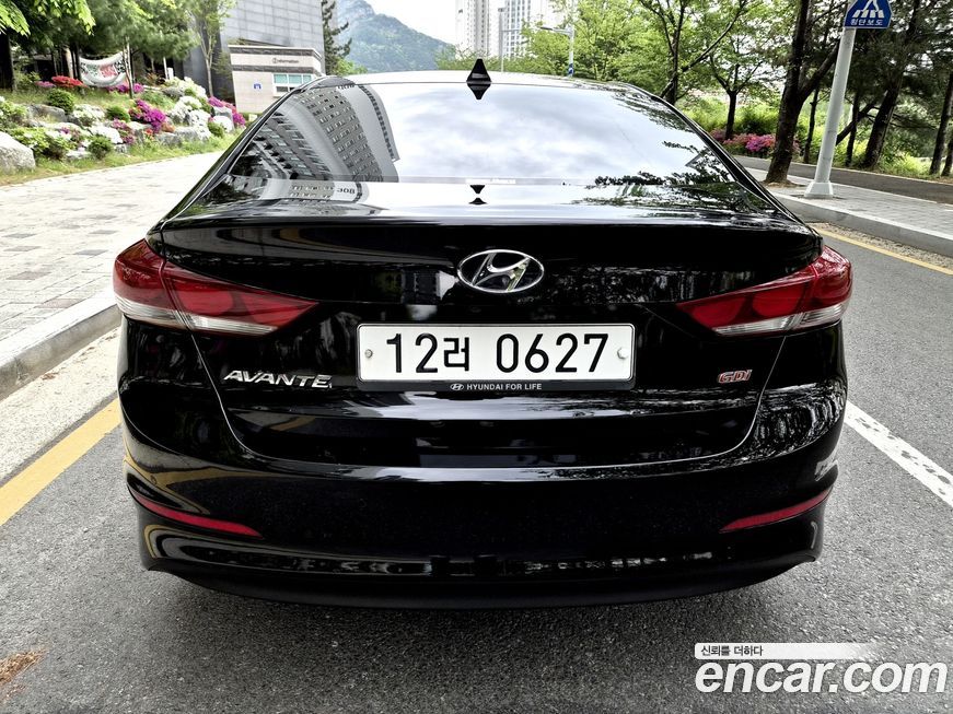 Hyundai AVANTE 2016
