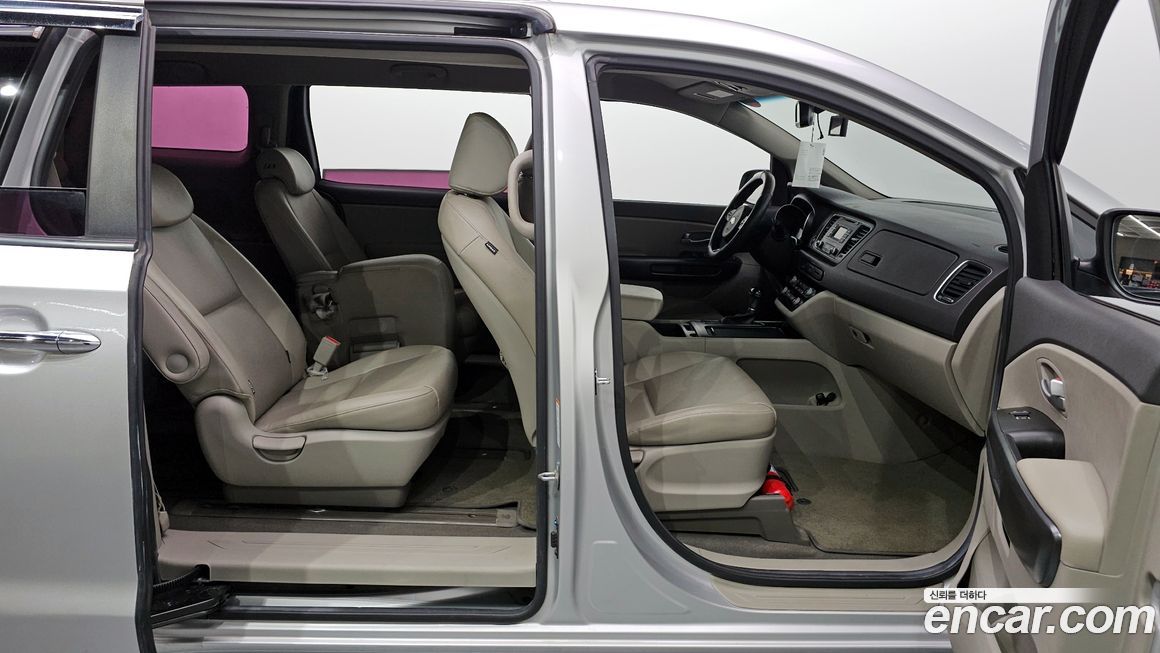 Kia Canival 2015