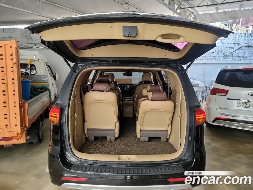 Kia Canival 2015