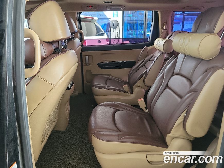 Kia Canival 2015