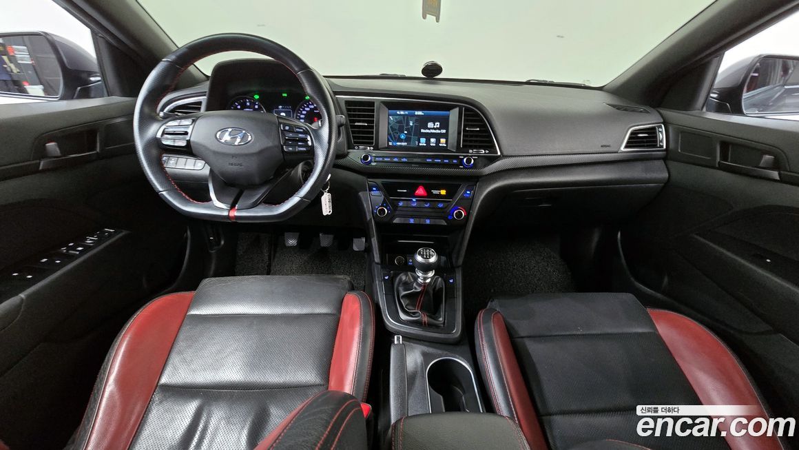 Hyundai AVANTE 2017