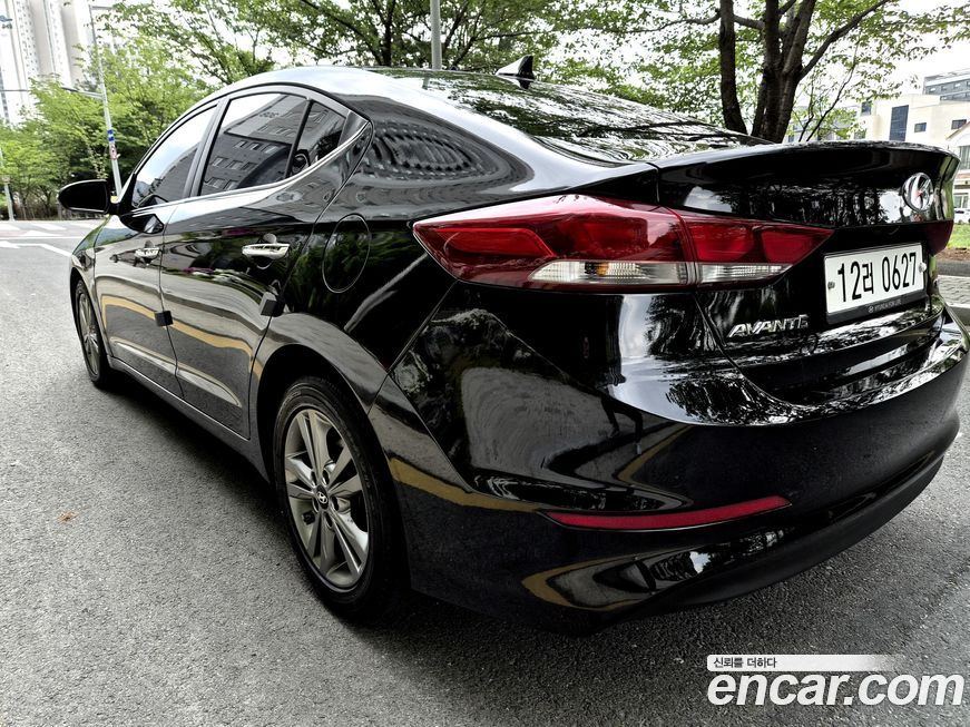 Hyundai AVANTE 2016