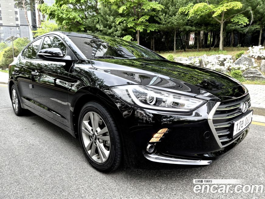 Hyundai AVANTE 2016