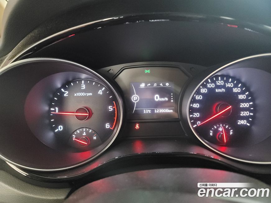 Kia Canival 2015