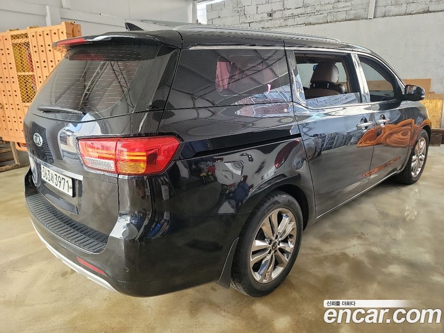 Kia Canival 2015