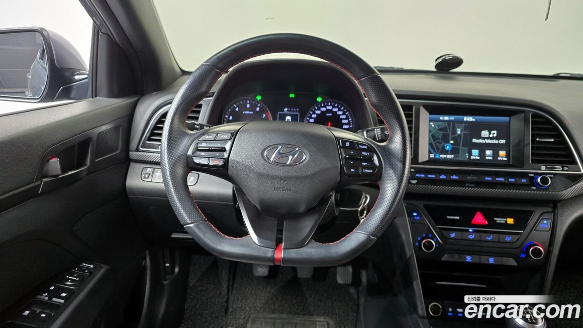 Hyundai AVANTE 2017