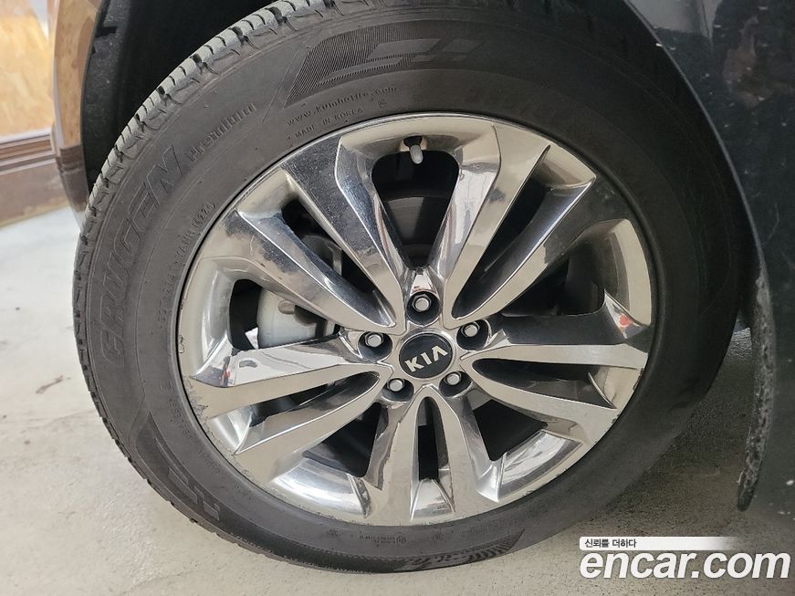 Kia Canival 2015