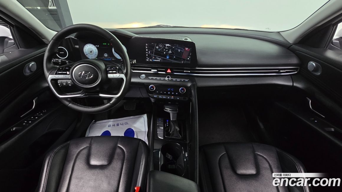 Hyundai AVANTE 2022