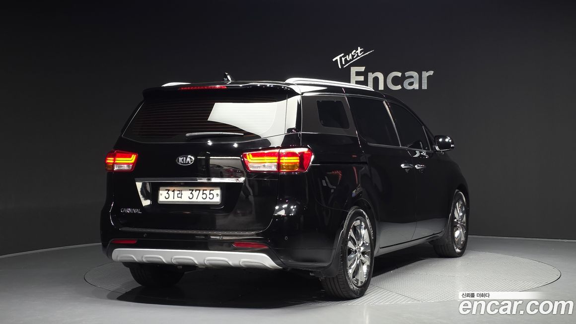 Kia Canival 2017