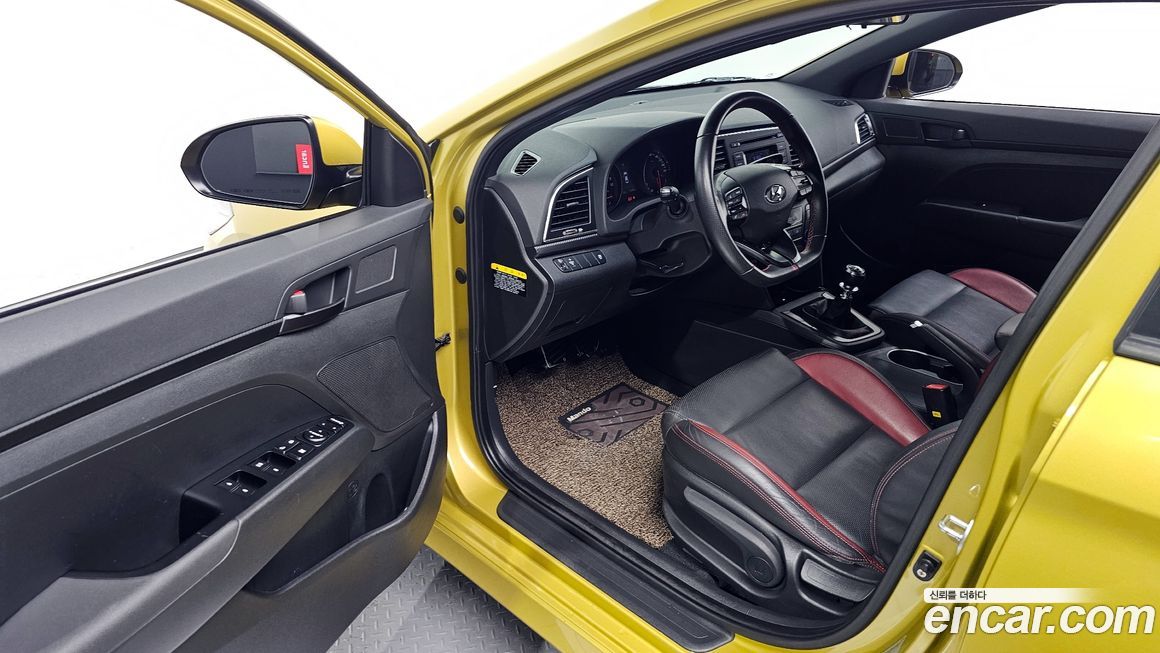 Hyundai AVANTE 2017