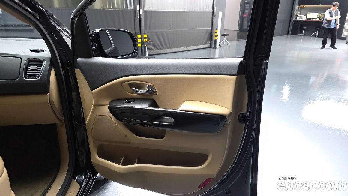 Kia Canival 2017
