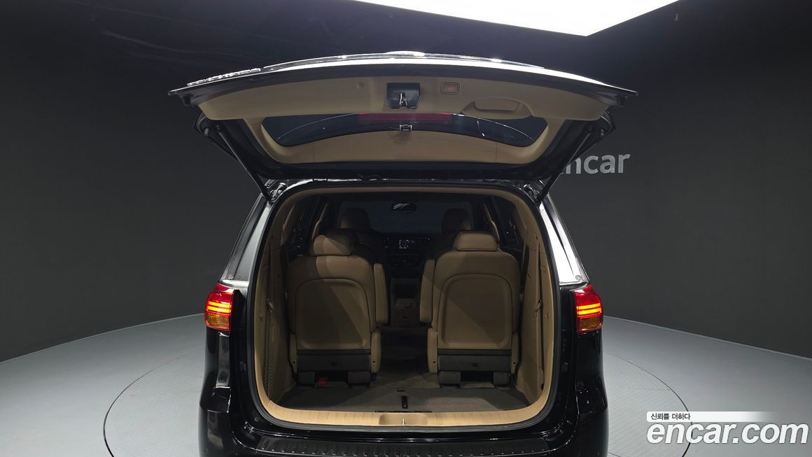Kia Canival 2017