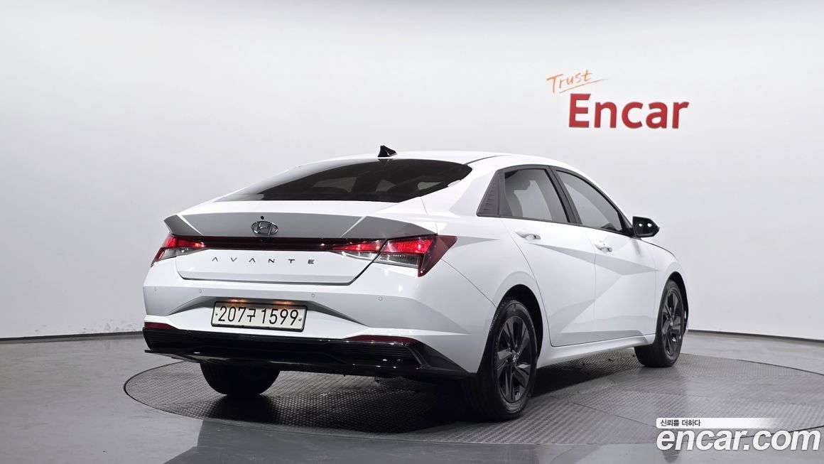 Hyundai AVANTE 2022