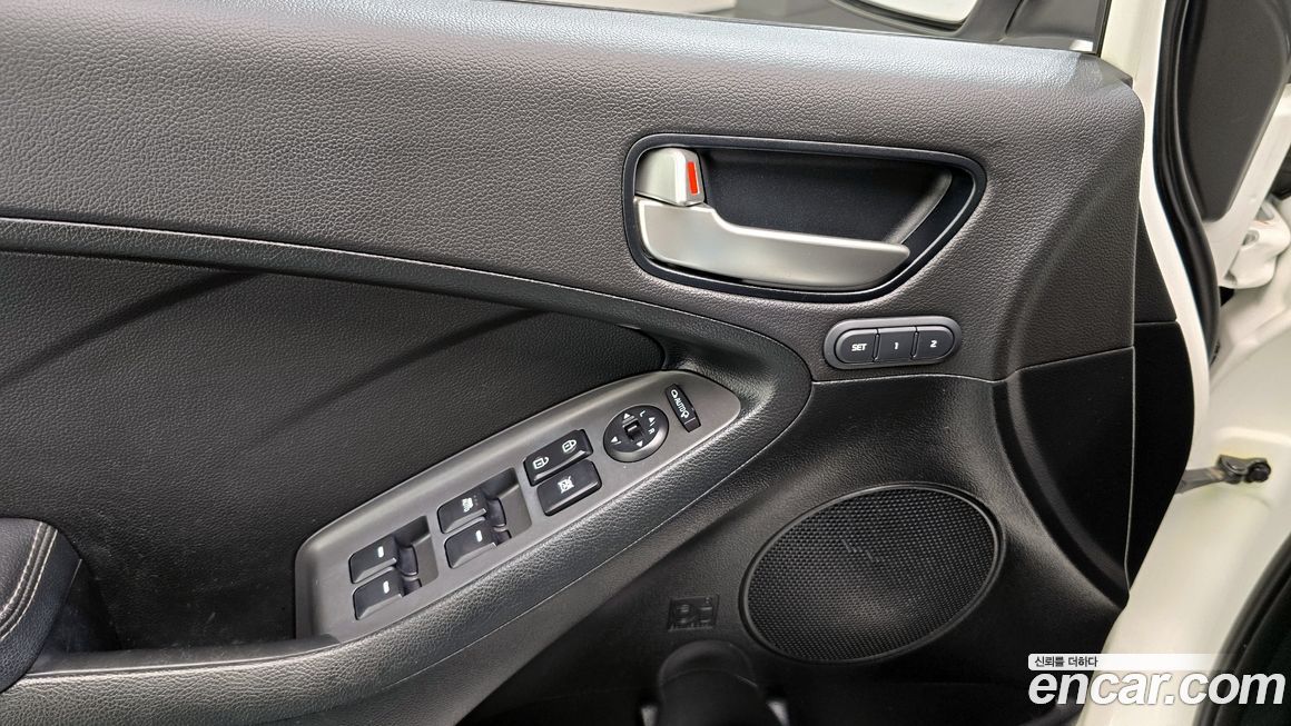 Kia K3 2016