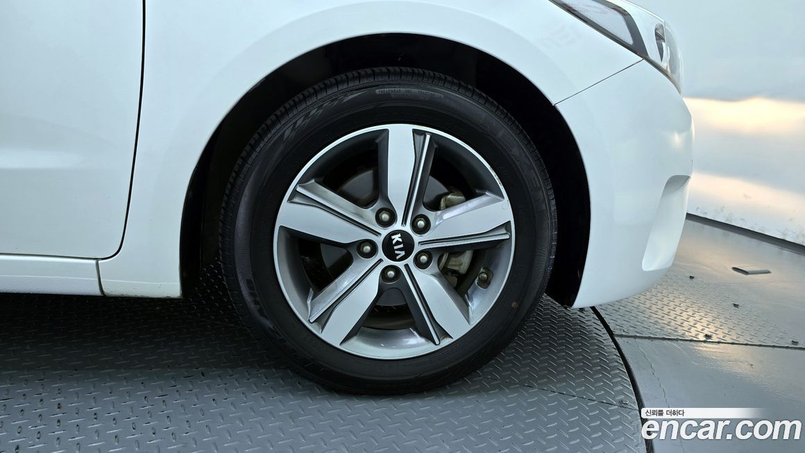 Kia K3 2016