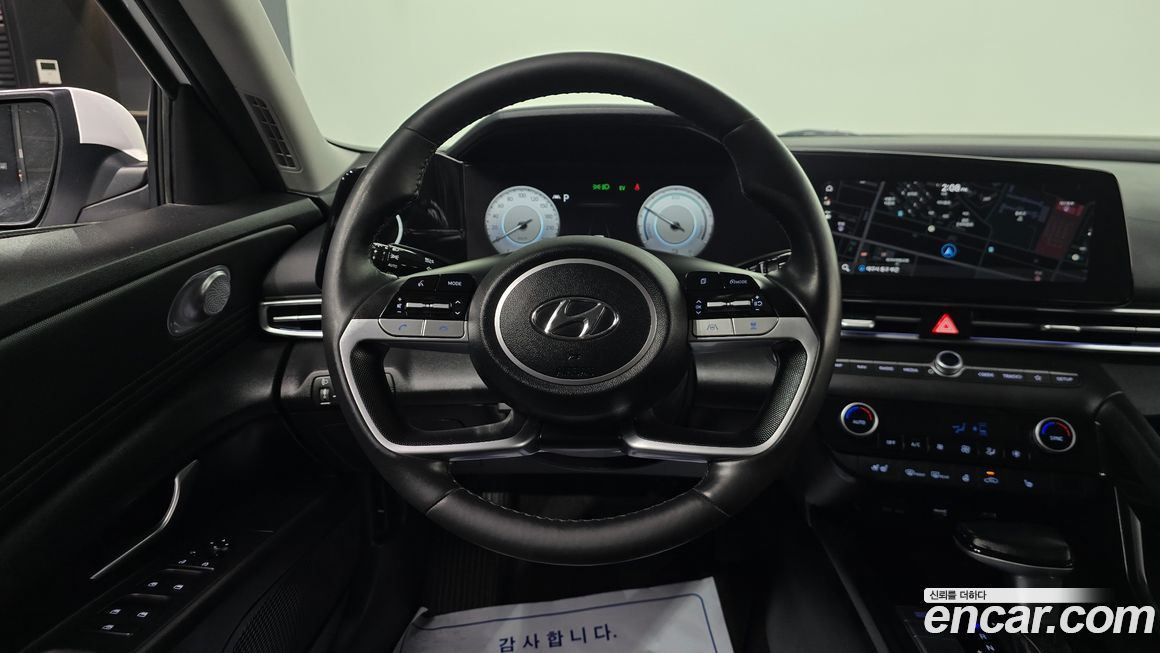 Hyundai AVANTE 2022