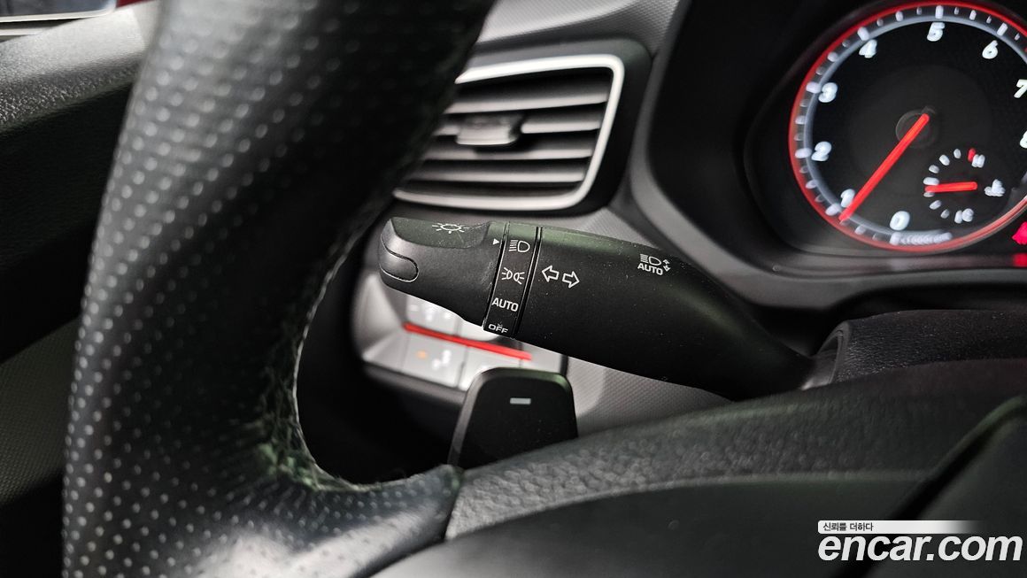 Hyundai Veloster 2018