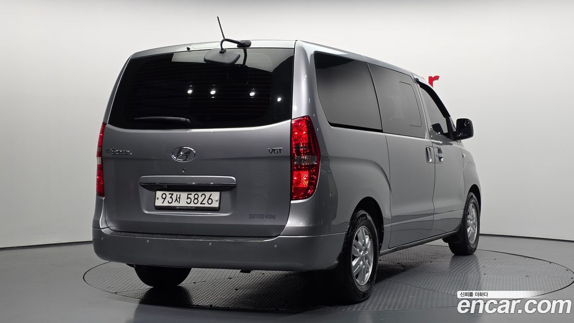 Hyundai Starex 2019