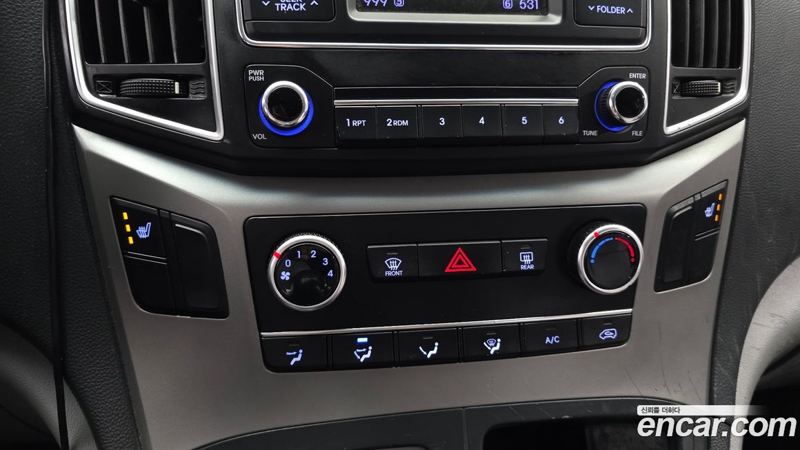 Hyundai Starex 2019