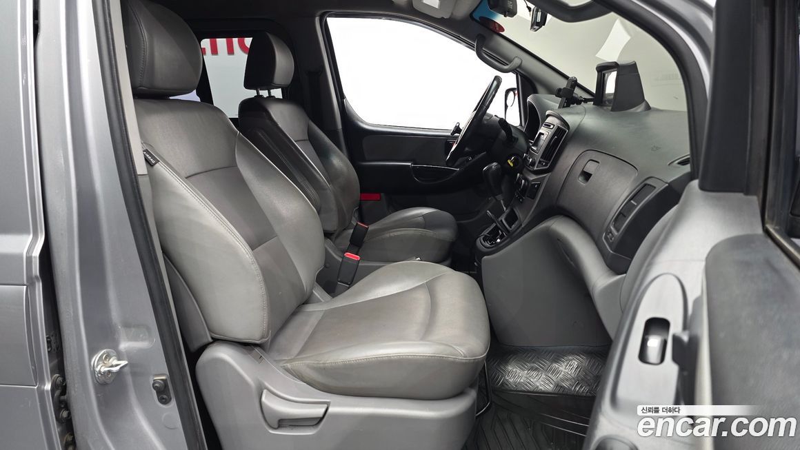 Hyundai Starex 2019