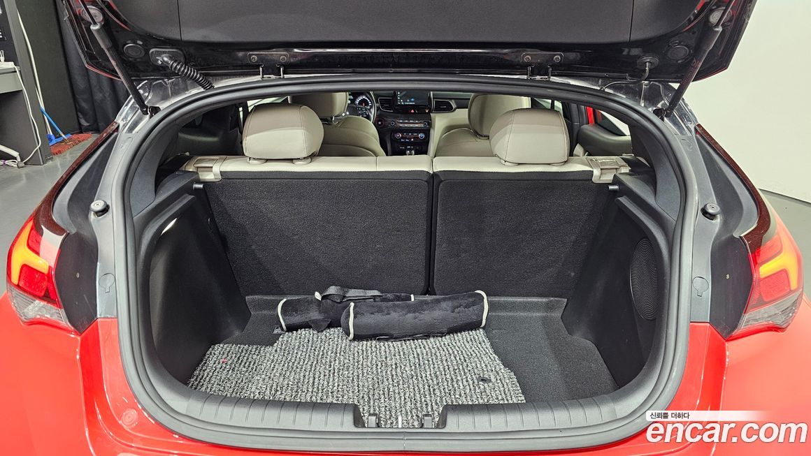 Hyundai Veloster 2018