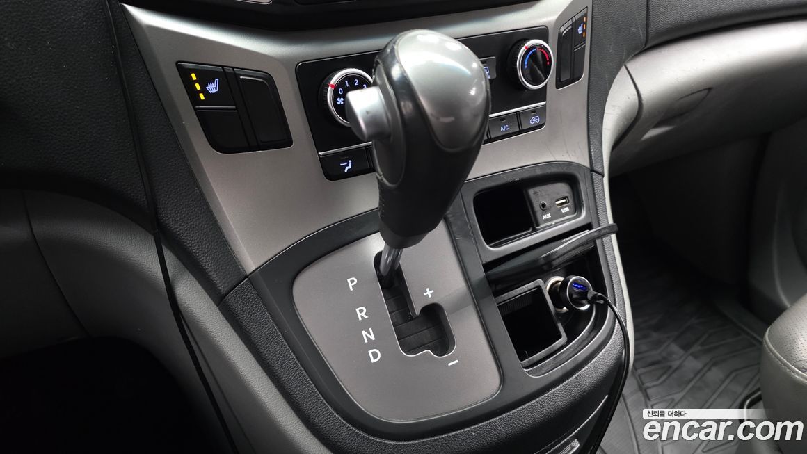 Hyundai Starex 2019