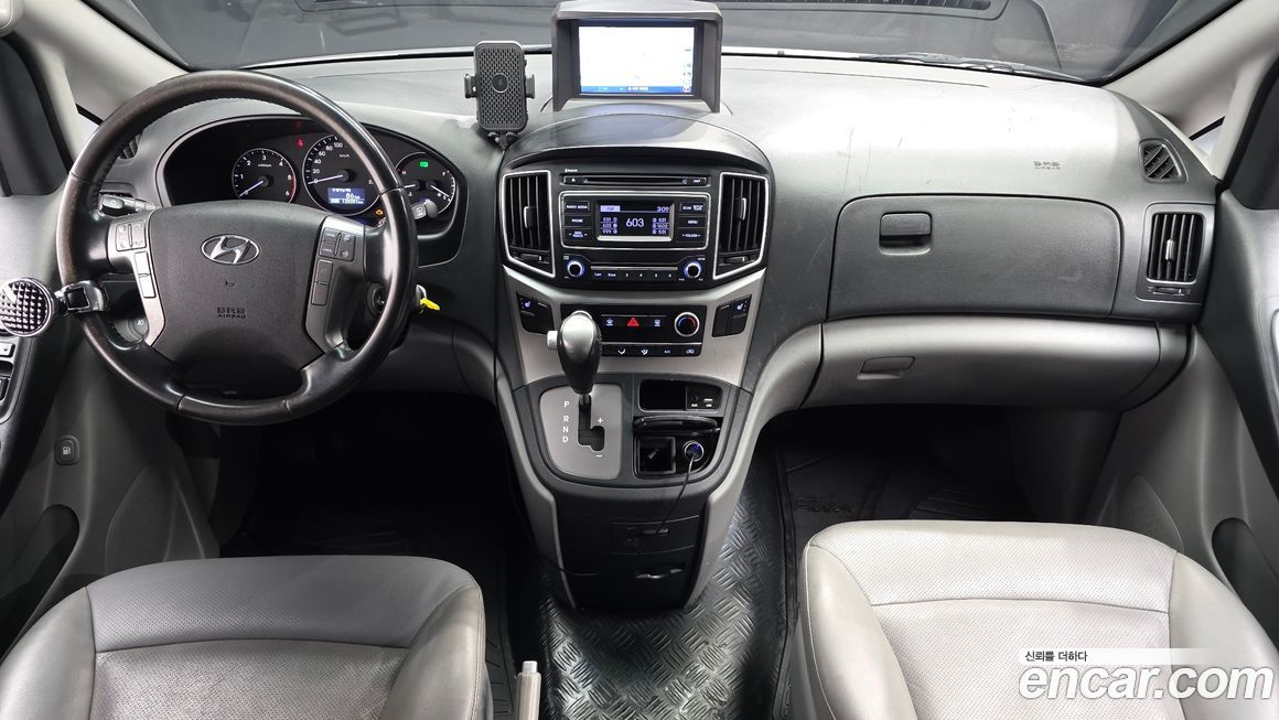 Hyundai Starex 2019