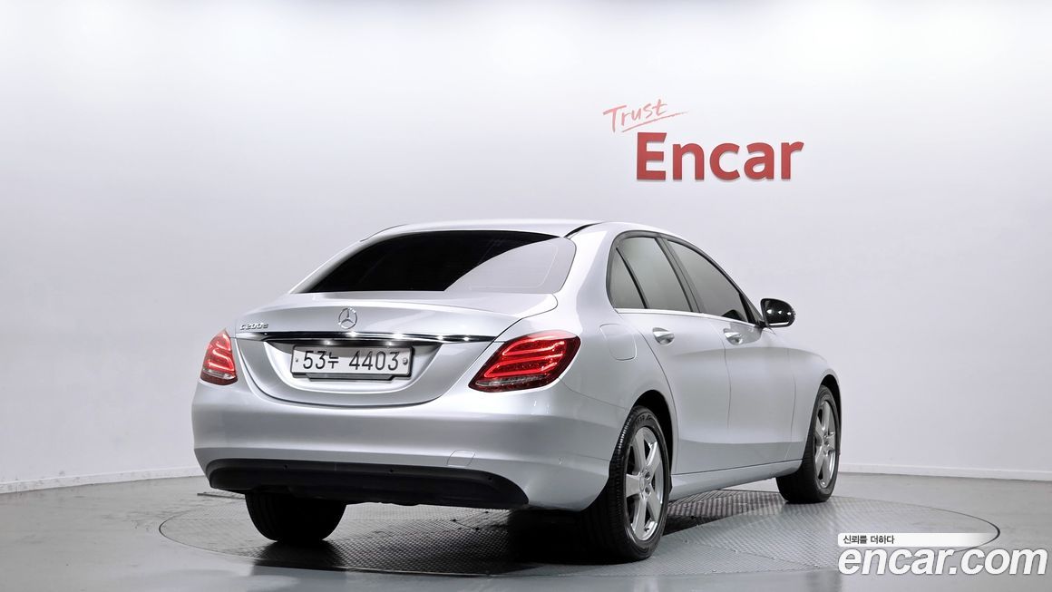 Mercedes-Benz C-Class 2017