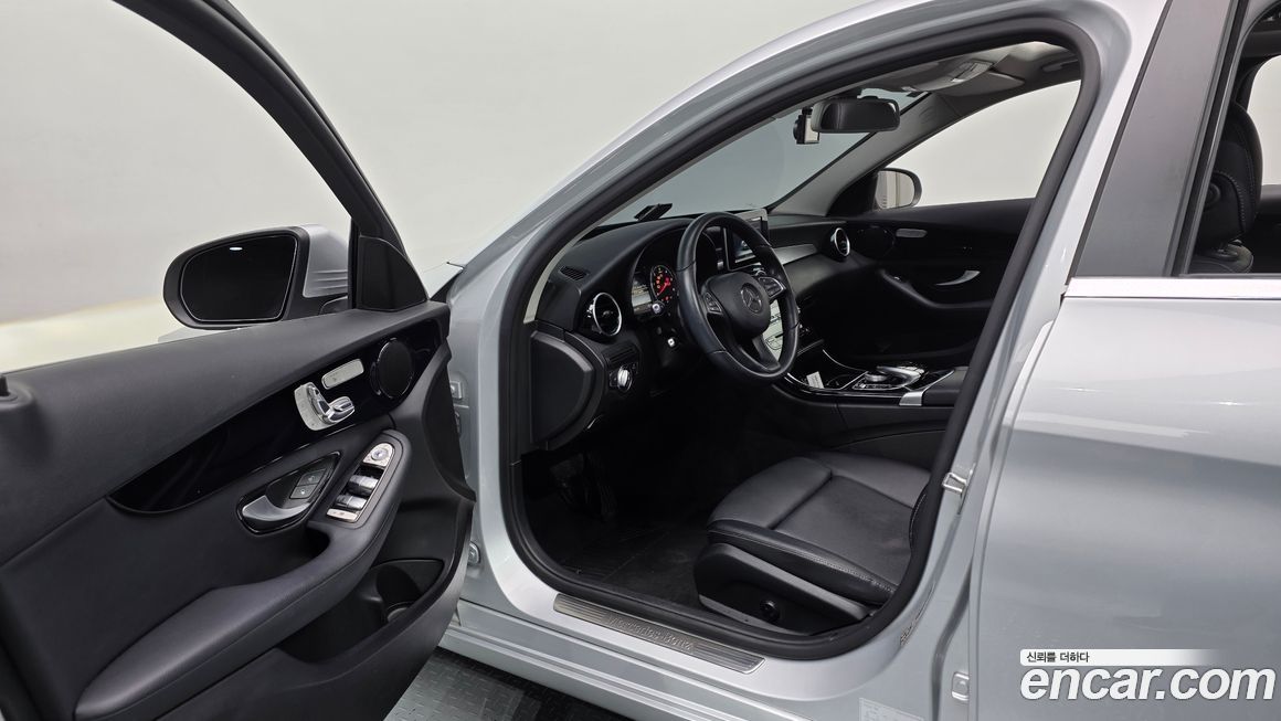 Mercedes-Benz C-Class 2017