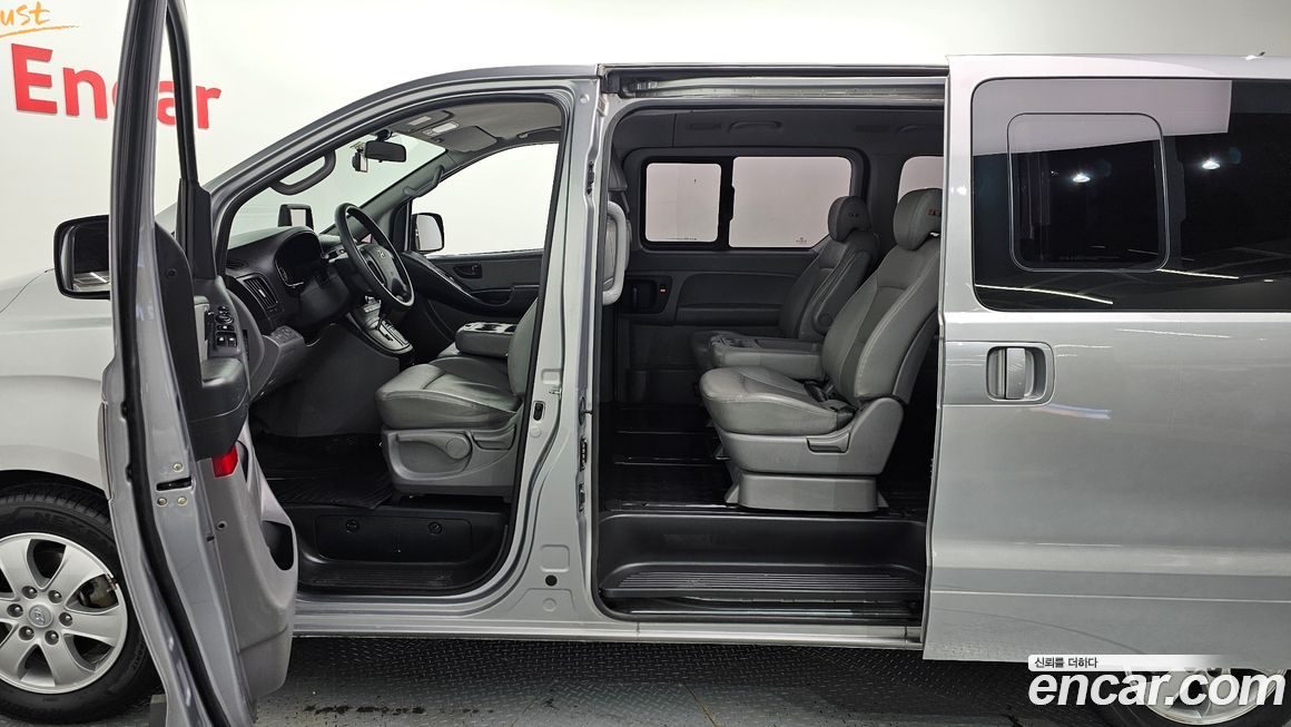 Hyundai Starex 2018