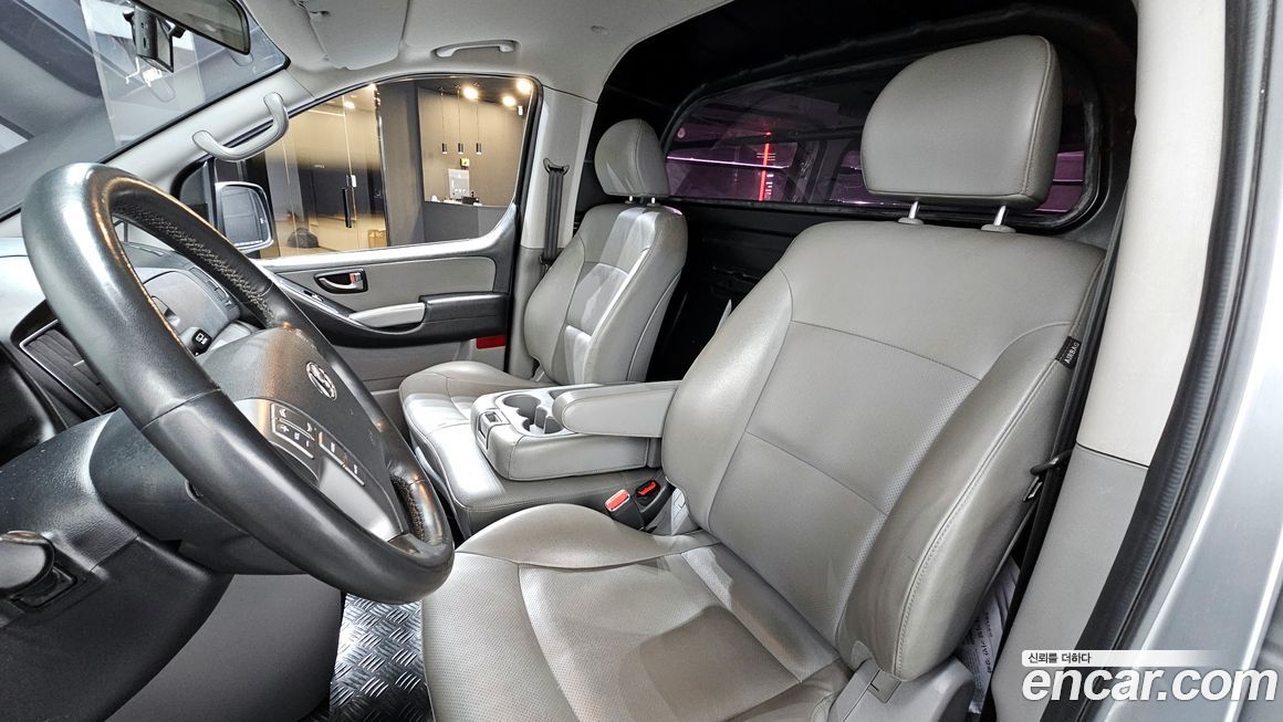 Hyundai Starex 2018