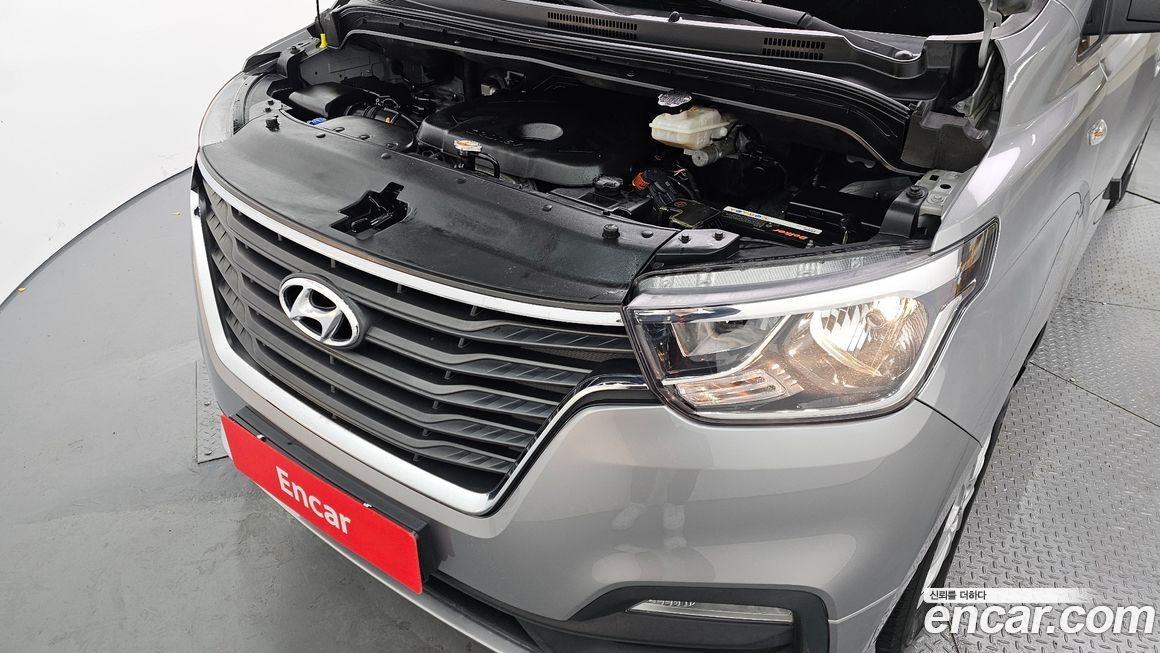 Hyundai Starex 2018