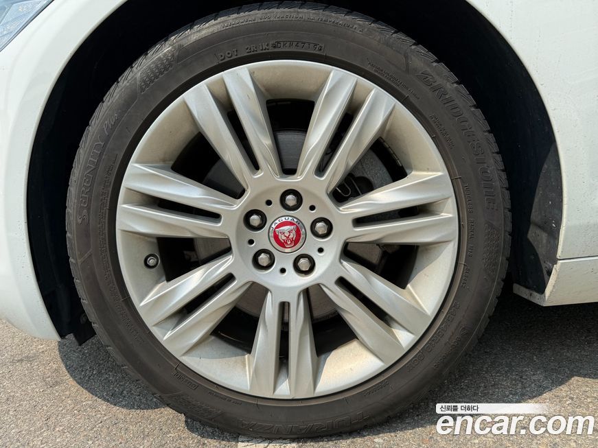 Jaguar XF 2018
