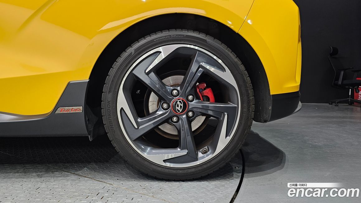 Hyundai Veloster 2018