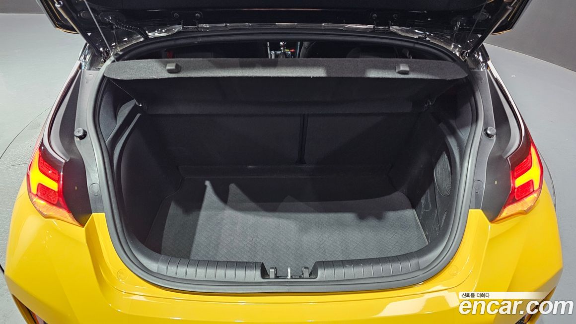 Hyundai Veloster 2018