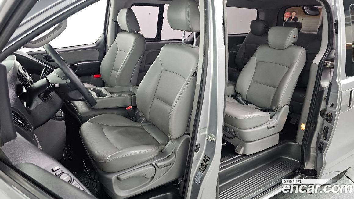 Hyundai Starex 2018